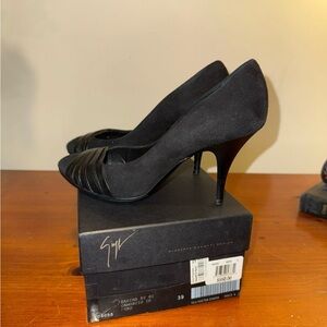 Giuseppe Zanotti Black Women's leather/suede Heels